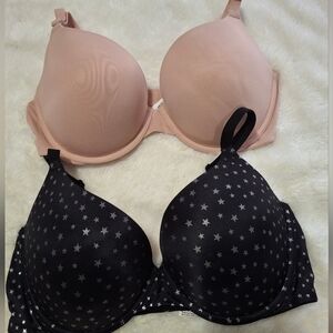 PINK Victoria's Secret Black and Crem Bras Intimates Size 36DD.